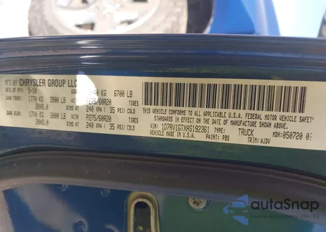 2010 Dodge Ram 1500 Slt/Sport/Trx z USA, uszkodzony, nr VIN 1D7RV1GTXAS192361